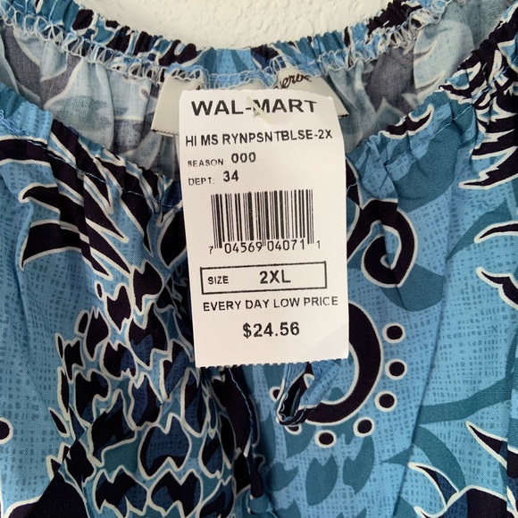 Brand new women’s hawaii flower blouse - Picture 2 of 2